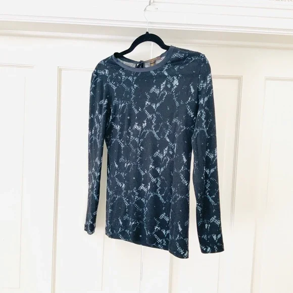 Louis Vuitton blue black long sleeved top XS - Picture 10 of 16